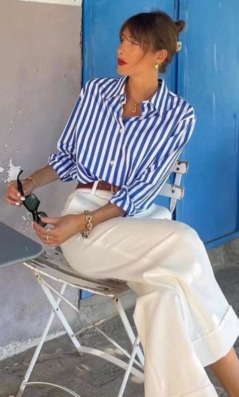 Weekend Mode, Chique Outfit, Cream Pants, French Women, 가을 패션, Vacation Outfits, Mode Inspiration, Spring Summer Outfits, Look Chic