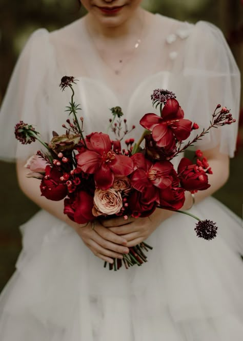 #photoshoot #outdoorphotoshoot #weddingphotoshoot #styledwedding #destinationwedding #destinationvenue Iris Wedding Bouquet, Types Of Bouquets, Bouquet Shapes, Brides Flowers Bouquet, Vietnam Wedding, Red Bouquet Wedding, Floral Installation, Red Wedding Flowers, Wedding Stage Design