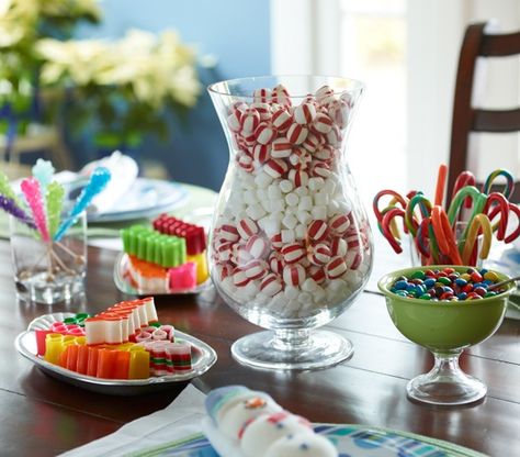 Look Studio, abstract photography | Look Studio Easy Christmas Party, Christmas Luncheon, Elegant Christmas Decor, Peppermint Christmas, Christmas Decorating Ideas, Easy Christmas Decorations, Navidad Diy, Best Candy, Christmas Candy Cane