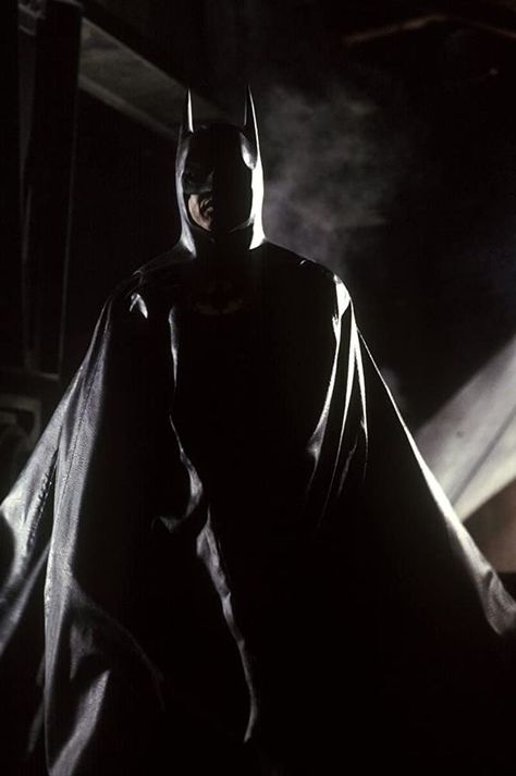 Batman 89, Tim Burton Batman, Batman Returns 1992, Michael Keaton Batman, 1989 Batman, Keaton Batman, Robin Batman, Batman 1989, Batman Costumes