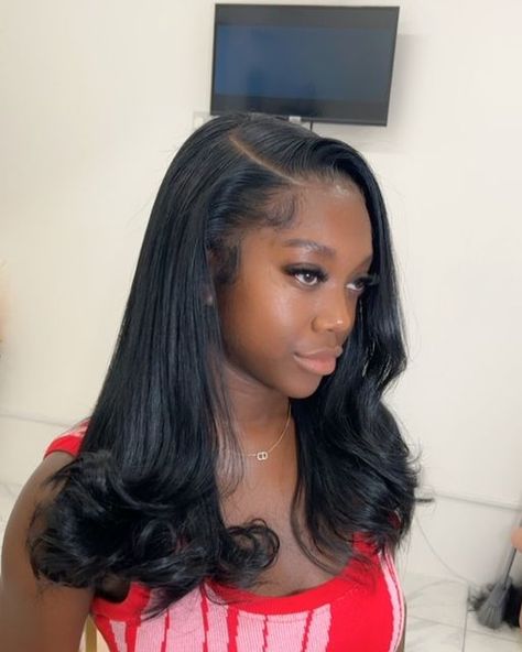 🇬🇧📍South London on Instagram Pressed Natural Hair, Silk Press Natural Hair, Frontal Wig Hairstyles, Sew In Hairstyles, Birthday Hairstyles, Hoco Hairstyles, Quick Weave Hairstyles, Flat Iron Hair Styles, Natural Hair Styles Easy