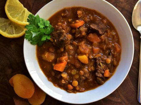 This is a flavorful beef and lentil stew inspired by the tastes of Morocco, including dried apricots and lots of spices. Beef And Lentil Stew, Beef Lentil Stew, Moroccan Beef Stew, Beef And Lentil, Healthy Stew Recipes, Lentil Stew Recipes, Slow Cooker Stew Recipes, Moroccan Beef, Curry Stew