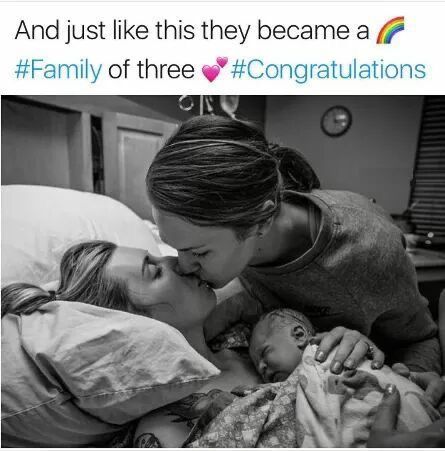 Two Moms Family Lgbt Aesthetic, Lesbian Family Photos, Wlw Family, Couple With Baby, I Love Her Quotes, Girlfriend Goals, Lgbt Love, Moms Club, Cutout Bodysuit