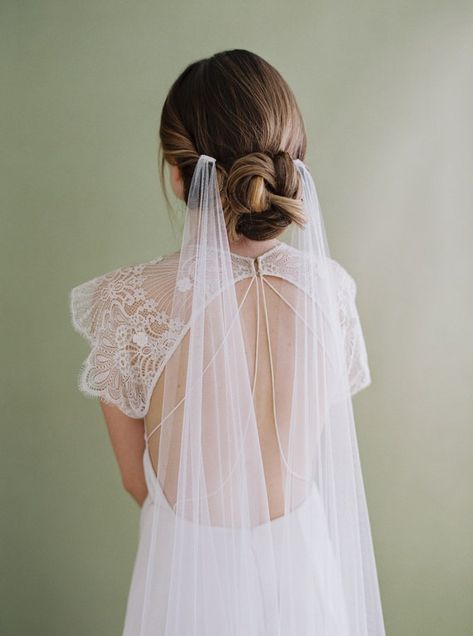 Draped Veil, Boho Veil, Drape Veil, Wedding Ponytail Hairstyles, Boho Veils, Draping Wedding, Veil Long, Ivory Veil, Vintage Veils