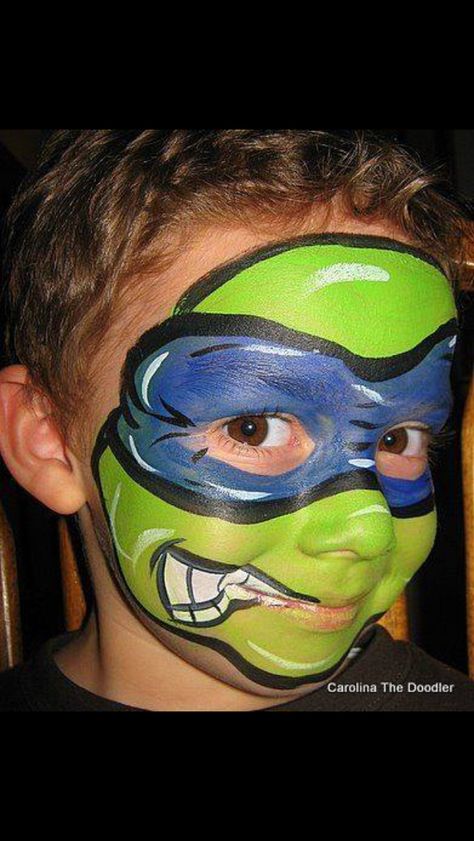 Leonardo ninja turtle face! Super cute idea Ninja Turtle Face Paint, Face Painting Ideas For Kids, Superhero Face Painting, Painting Ideas For Kids, Face Painting Ideas, Face Painting For Boys, Ninja Turtles Birthday Party, Kids Face Paint, Cool Face