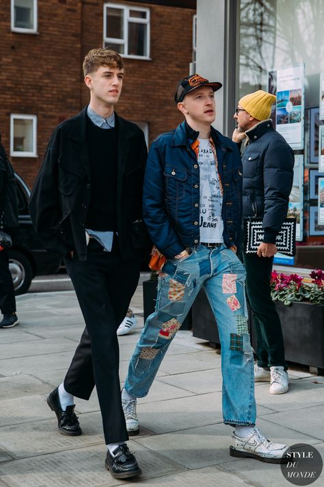 Autumn Fashion Uk, Streetwear Fashion Men Street Look, London Street Style Winter, London Street Style Men, Uk Street Style, Steel Homes, Streetwear Fashion Men, Fashion Show Backstage, 2020 Street Style