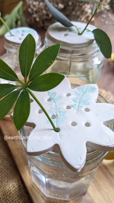 🌿Anna☀️| Crafts, Play & Learning | DIY Flower Frogs 🌼 made with air dry clay Did you have these in your home growing up? I remember them when I was little and loved their… | Instagram Air Dry Clay Projects Gifts, Play Clay Ideas, Diy Plant Accessories, Clay Flower Frog, Small Air Dry Clay Ideas, Anna Craft, Flower Frogs, Air Dry Clay Projects, Kids Pottery