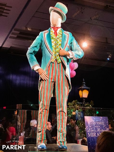 Peter Core, A Witch Costume, Mary Poppins Movie, Circus Ringmaster, Mary Poppins Returns, Circus Aesthetic, Popular Costumes, Witch Costumes, Zombie Costume