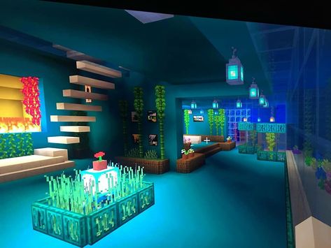 Cool Underwater Minecraft Builds, Minecraft Underwater Aesthetic, Under Water Minecraft Base, Underwater Bases Minecraft, Cool Minecraft Basement Ideas, Mincraft Idea Basement, Hill Top Minecraft House, Blue Room Minecraft, Floating Water House Minecraft