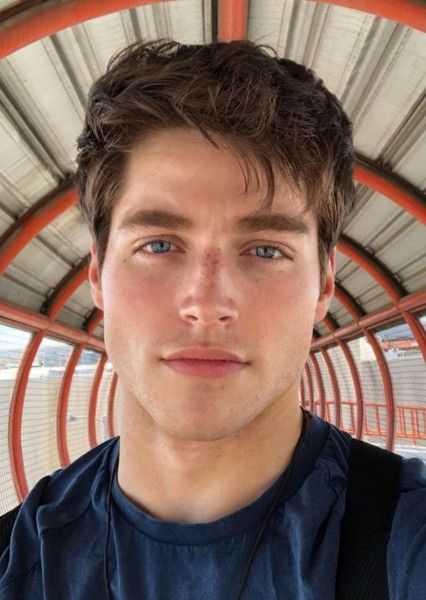 Brown Hair Guys, Latino Actors, Hair Guys, Froy Gutierrez, Male Model Face, Brown Hair Men, Teen Wolf Mtv, Ugly Love, Actors Male