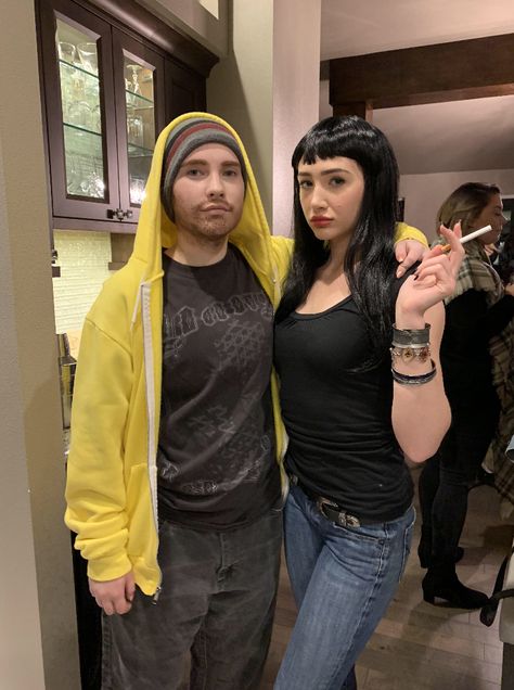 Couples Costumes Horror, Iconic Costumes For Women, Obscure Halloween Costumes, A24 Costumes, Breaking Bad Halloween Costume, Breaking Bad Halloween, Jesse And Jane, Duo Costume Ideas, Breaking Bad Costume