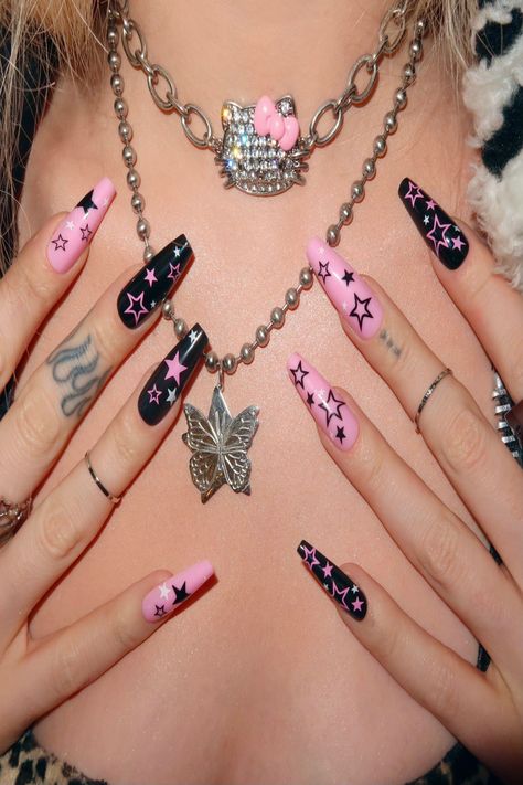 nails nail art nail nail designs nail design nail ideas nail art designs nails acrylic nails art nail designer nails design nails ideas nail art ideas nails inspiration nail inspo nail gel nail art design nails acrylic coffin nail colors nail polish ideas nail designs summer nail tips nail color nail trends nail art inspiratio Nail Art Designs On Black Nails, Back And Pink Nails, Pink Rock Nails, Good Press On Nails, Pink Nails With Black Stars, Mail Inspo Y2k, Black And Pink Star Nails, Pink And Pink Nails, Scene Nails Acrylic