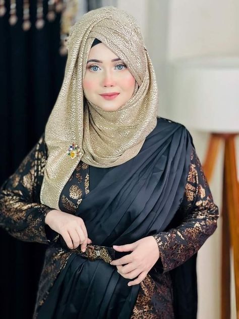 Hijab Styles For Party, Hajib Fashion, How To Wear Hijab, Hijab Designs, Hijab Style Tutorial, Cute Dresses For Party, Simple Pakistani Dresses, Abaya Designs, Muslim Fashion Outfits