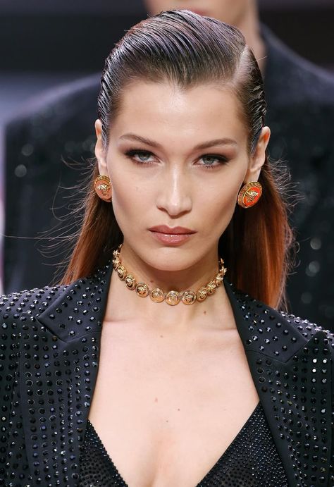 Bella Hadid's Latest Hair Look Is Bright — and We Mean Bright — Blond Cute Hairdos, Bella Hadid Runway, Runway Hair, Bella Gigi Hadid, Editorial Hair, Fall Hair Trends, Bella Hadid Style, Versace Fashion, Slicked Back Hair