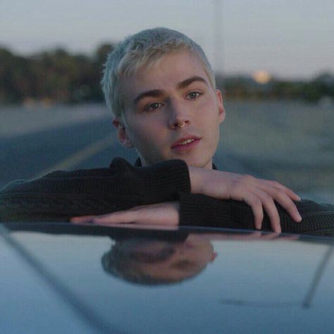 13 Reason Why, Miles Heizer, Alex Standall, 13 Reasons Why, 13 Reasons, Reason Why, We Heart It, Lost