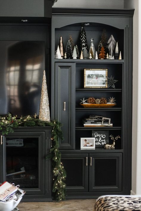 Christmas Bar Cabinet Decor, Bar Cabinet Decor, Diy Christmas Mantle, Small Bar Cabinet, Joanna Gaines Christmas, Christmas Family Room, Black Entertainment Centers, Mantle Christmas, Living Room Built Ins