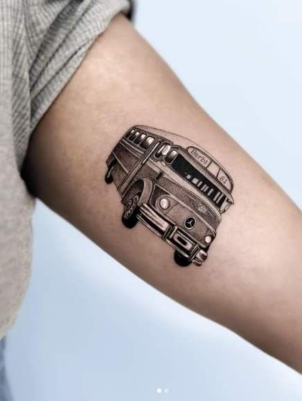 Bus Tattoo, Buses, Tattoos For Guys, Tattoo Ideas, Tattoos, Quick Saves, Argentina