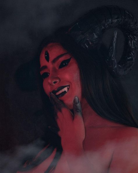 Regina Kanchi on Instagram: “It was more fun in hell. 🔥 #demon #demonmakeup #demongirl #halloweenmakeup #halloween #photography #photoshoot” Half Angel Half Demon Costume, Demonic Photoshoot, Demon Costume Female, Demon Make Up, Demon Costume Female Halloween, Demon Photoshoot, Demon Halloween Costume, Half Angel Half Demon, Demon Cosplay