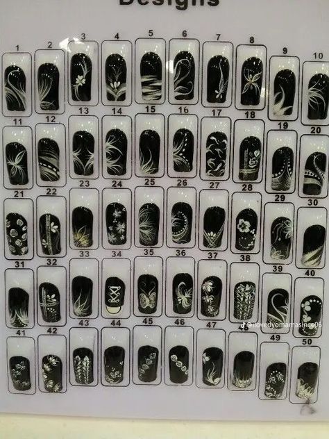 Nail Art Design Board, Black 90s Nails, Early 2000s Nail Designs, 2000s Nail Designs, 2000 Nail Art, Line Nails, 90s Nails, Curved Nails, Airbrush Nails