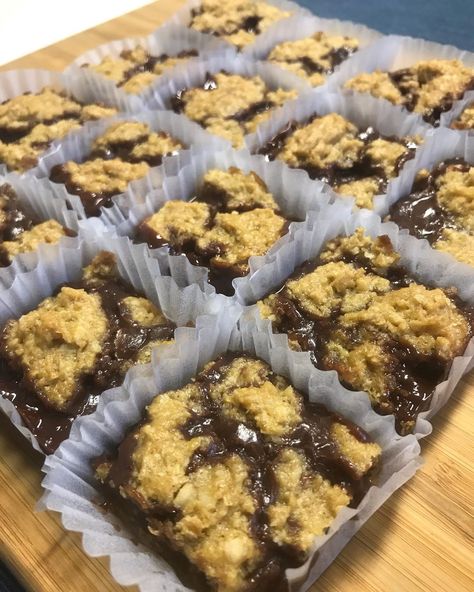 @sweetjanis01 on Instagram: “Revel Bars #revelbarsph #revelbars #snack #dessert #dessertsofinstagram #foodstagram #christmasgiftsideas #sweetjanis01” Revel Bars, Food Business, Dessert Bars, Christmas Gifts, Dessert, Snacks, Baking, Bar, Instagram