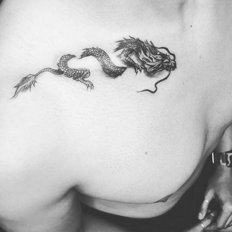 Chinese Collar Bone Tattoo, Dragon Collar Bone Tattoo Men, Dragon Colar Bone Tattoo, Men Collarbone Tattoo, Dragon Bracelet Tattoo, Collar Bone Dragon Tattoo, Dragon Tattoo Collar Bone, Bone Dragon Tattoo, Dragon Collarbone Tattoo