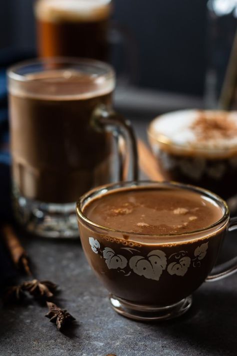 Haitian Hot Chocolate Hot Chocolate Ideas, Winter Hot Chocolate, Recipes Winter, Cacao Recipes, Chocolate Ideas, Chocolate Balls, Cupcakes Recipes, Haitian Food Recipes, Hot Chocolate Recipes