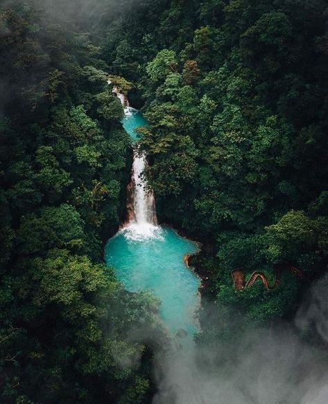 Costa Rica 🇨🇷 Rio Celeste, Parque Nacional Volcán Tenorio Rio Celeste Costa Rica, Ivory Maternity Dress, Costa Rica Volcano, Costa Rica Honeymoon, Costa Rica Travel, Central America, Volcano, Costa Rica, Beautiful Places