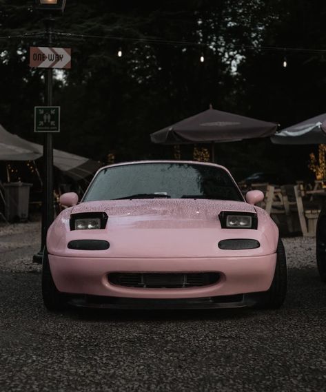 Miata Mx5 Wallpaper Pink, Pink Miata Aesthetic, Mazda Mx5 Miata Wallpaper, Cute Miata, Miata Car, Princess Car, Mazda Mx5 Miata, Miata Mx5, Mazda Rx7