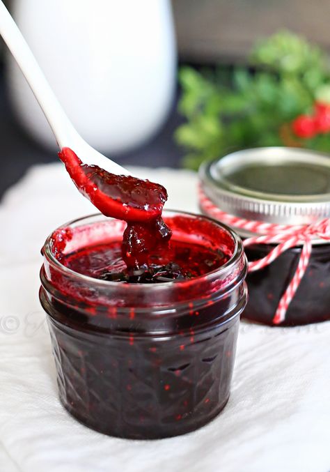 Cranberry Butter Easy Food Gifts, Fresh Cranberry Recipes, Cranberry Butter, Cranberry Jam, Jam Recipes Homemade, Merry Berry, Flavored Butter, Jam And Jelly, Berries Recipes