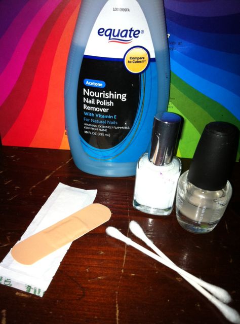 French Manicure Diy, Diy French Manicure, French Tip Pedicure, French Tip Toes, New French Manicure, French Tip Gel Nails, French Tip Manicure, Glitter French Tips, Glitter French Manicure