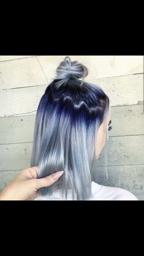 Silver To Blue Ombre Hair, Silver And Teal Hair, Blue And Silver Hair, Blue Hair Color Ideas, Blue Hair Color, Short Dyed Hair, Dyed Hair Pastel, Dyed Hair Blue, Top Bun