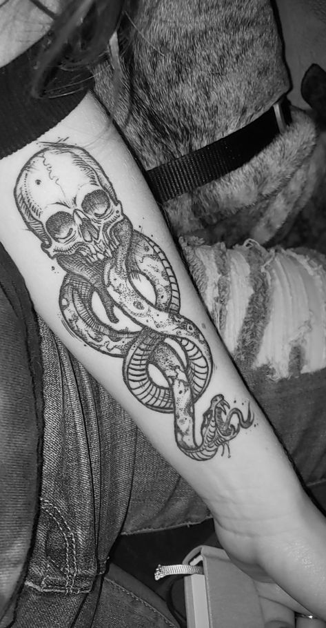 Dark Mark Tattoo, Tatts Ideas, Maria Tattoo, Dark Mark Tattoos, 2023 Drawing, Cobra Tattoo, Tattoo 2024, Mark Tattoo, Stylist Tattoos