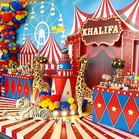 Khalifa’s Dumbo Carnival | CatchMyParty.com Carnival Birthday Party Ideas, Circus 1st Birthdays, Carnival Party Decorations, Circus Party Decorations, Circus Birthday Party Theme, Circus Vintage, Carnival Birthday Party Theme, Carnival Birthday Party, Circus Carnival Party