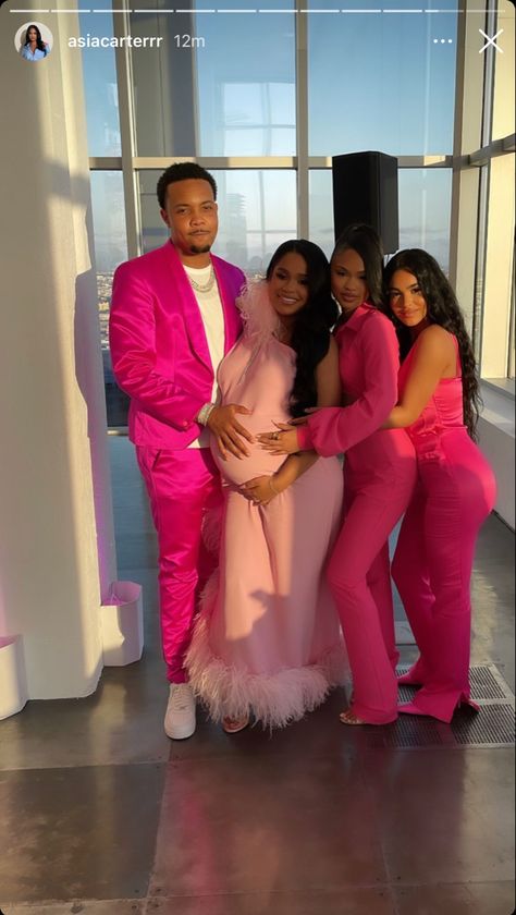 Black People Weddings, Gender Reveal Outfit, Gender Reveal Dress, Baby Gender Reveal Party Decorations, Baby Shower Pictures, Cute Pregnancy Pictures, Couple Pregnancy Photoshoot, Maternity Photoshoot Outfits, Couples Baby Showers