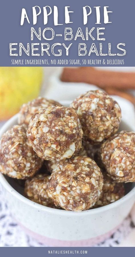 These Apple Pie Energy Balls are delicious little snacks They are sweet but made without added sugar. Packed with apples, walnuts, wholesome oats, and seasonal spices. Yum! + Energizing, and easy to make. And they taste just like little apple pies. Such a fantastic treat. ------ #apple #applepie #applepiesnack #applesnack #snack #snacks #healthysnacks #nobakeballs #energyballs #energybites #energysnack #energyballsnacks #energyballsrecipe Healhty Snacks, No Bake Peanut Butter Balls, Healthy Peanut Butter Balls, Resep Vegan, Grain Free Cookies, Peanut Butter Energy Bites, Peanut Butter Balls Recipe, Apple Snacks, Peanut Butter Bites