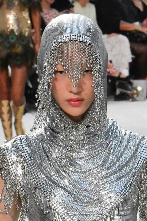 Chainmail Clothing, Sora Choi, Armor Dress, Scale Mail, Medieval Fashion, Shooting Photo, Paco Rabanne, Fantasy Fashion, Comme Des Garcons