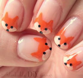 Adorkable DIY corner: * FRENCH FOX * nail art tutorial Fox Nail Art, Unicorn Nails Designs, Fox Nails, Beach Nail Designs, Metallic Nail Art, Metallic Nail, Animal Nail Art, Latest Nail Trends, Animal Nails