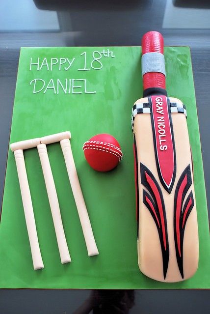 Cricket Birthday Cake, Cricket Theme Cake, Cricket Cake, Bat Cake, Cake Design For Men, 14th Birthday Cakes, Bat Ball, Sport Cakes, Mermaid Party Decorations