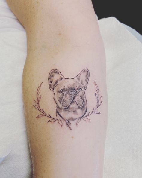 Tiny tattoo pet tattoo fineline tattoo design Dog Fine Line Tattoo, Fineline Tattoo Design, Tattoo Pet, Tattoos Fine Line, Fineline Tattoo, Fine Line Tattoo, Tiny Tattoo, Line Tattoo, Dog Tattoos