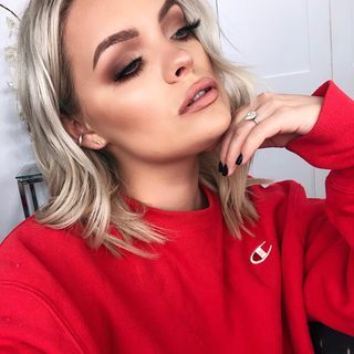 BRIANNA FOX (@briannafoxmakeup) • Instagram photos and videos Fox Makeup, Now What, Cool Tones, Look At Me, S Video, Photo Poses, Photography Poses, Your Perfect, Makeup Looks