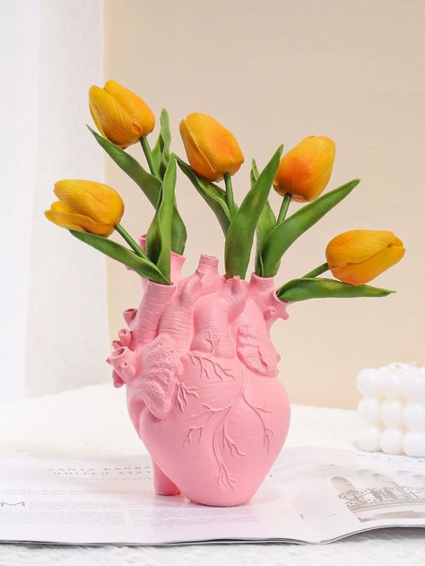 1pc Polyresin Flower Vase, Creative Heart Organ Design Vases For Flower, Home | SHEIN USA Cute Flower Vase, Heart Organ, Desk Flowers, Vase Transparent, Vase Noir, Heart Vase, Wedding Party Planning, Wooden Christmas Trees, Pink Halloween