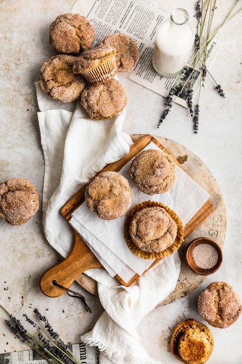 Cookies Food Photography Styling, Coffee Cake Gluten Free, Muffins Cinnamon, Cinnamon Swirl Coffee Cake, Food Photography Dessert, Baking Photography, Food Flatlay, Cake Gluten Free, Study Buddy