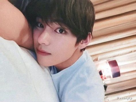 Taehyung Sleeping, Book Cover Artwork, Taehyung Selca, Sleeping Bed, Sleeping In Bed, Jeon Jeongguk, Kim Taehyung Wallpaper, King Of Kings, Fan Fiction