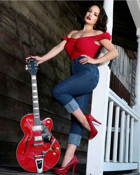 Stile Pin Up, Moda Pin Up, Mode Rockabilly, Rockabilly Mode, Photoshoot Vintage, Rockabilly Looks, Rockabilly Girls, Pinup Photoshoot, Pin Up Looks