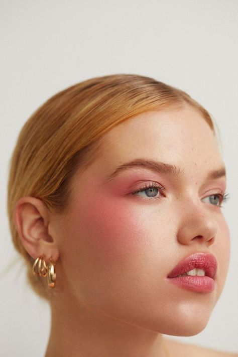 Clean Beauty Photoshoot, Bold Blush Makeup, Bridal Makeup Rosy, Pink Blush Look, High Blush Makeup, Heavy Blush Makeup Looks, Soft Blush Makeup, Glowing Portrait, 80s Blush