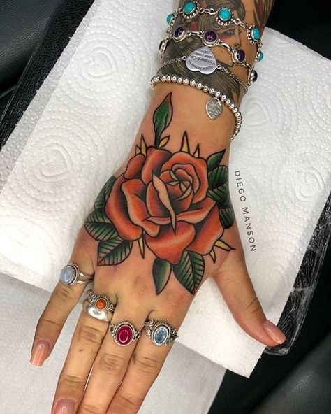 Traditional Hand Tattoo, Side Hand Tattoos, Purple Tattoos, Rose Hand Tattoo, Finger Tats, Hand And Finger Tattoos, Traditional Tattoo Sleeve, Traditional Roses, Hand Tattoos For Women