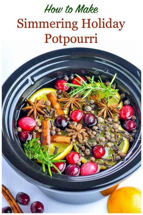 Home Smell Like Christmas, Holiday Potpourri, Crockpot Christmas, Smell Like Christmas, Homemade Potpourri, Potpourri Gift, Simmer Pot Recipes, Simmering Potpourri, Potpourri Recipes