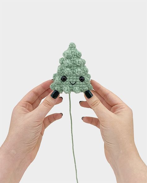 Crochet Pine Tree | Free Crochet Pattern - Virkadia Mini Christmas Tree Crochet Pattern Free, Amigurumi Tree Free Pattern, Christmas Crochet Craft Fair Ideas To Sell, Small Crochet Christmas Tree Pattern, Tiny Crochet Christmas Tree, Easy Christmas Tree Crochet Pattern Free, Christmas Pickle Crochet Pattern Free, Amigurumi Christmas Tree Free Pattern, Crochet Small Christmas Tree