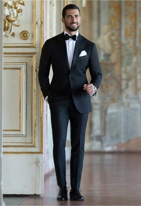 Black Tuxedo Wedding, Wedding Suits Men Black, Groom Suit Black, Suits Groom, Wedding Tux, Groom Wedding Attire, Black Suit Men, Black Dinner, Black Suit Wedding