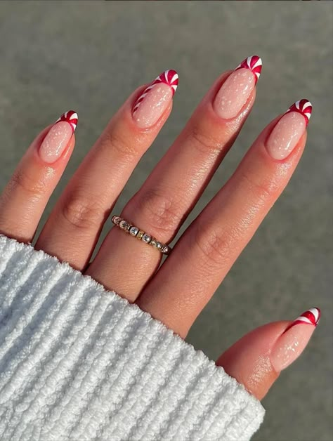 Elegant short Christmas nail design inspo
Christmas is just around the corner, which means it’s time for a fresh list of Christmas-inspired nail designs. This year, I’ve curated a collection specifically for those with shorter nails, showcasing 30 beautiful short Christmas nail designs. French Tip Christmas Nails, French Tip Christmas, Short Christmas Nail Designs, Christmas Nail Colors, Nail Art Noel, French Tip Nail Designs, Holiday Nail Designs, Plaid Nails, Classic Nails